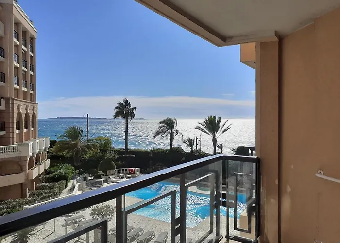 Cannes design vue mer